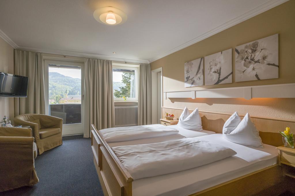 Alpenhof Landhotel Restaurant 오베라우도프 외부 사진