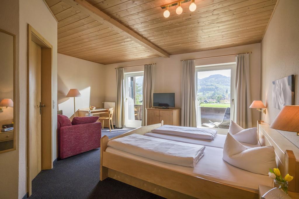 Alpenhof Landhotel Restaurant 오베라우도프 외부 사진