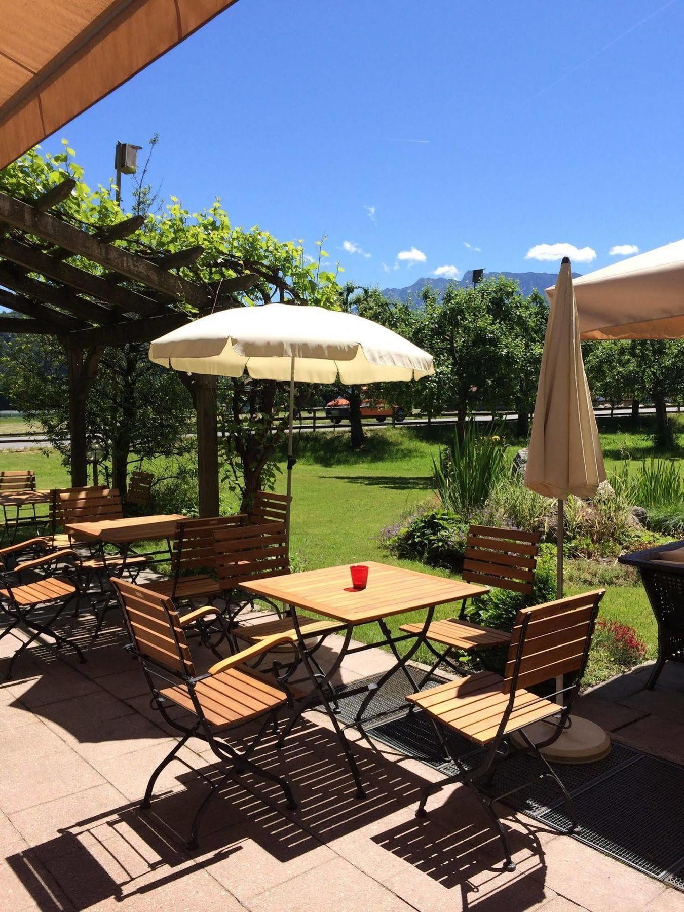 Alpenhof Landhotel Restaurant 오베라우도프 외부 사진
